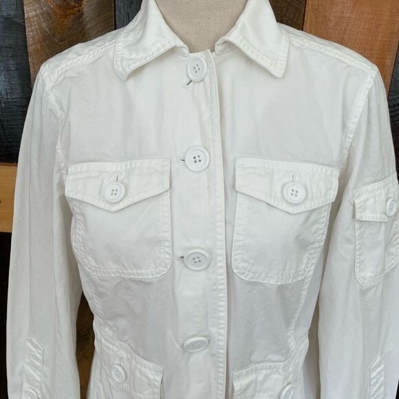 LL Bean white 100% cargo style jacket with pockets, size XS petite. - Picture 2 of 9